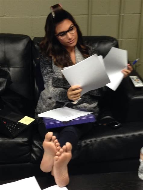 molly qerim feet